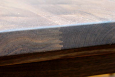 接ぎは高度なフィンガージョイント。 接着面積が広くなり強固に接着できます。